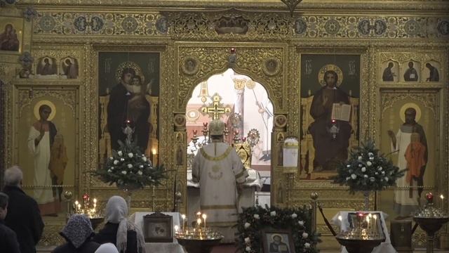 06.01.2023 На́вечерие Рождества Христова. Царские Часы, Вечерня и Литургия Василия Великого смотреть онлайн