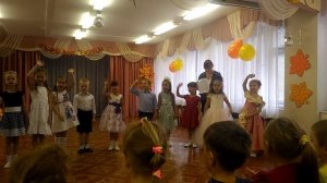 Песня на желтеньких листочках