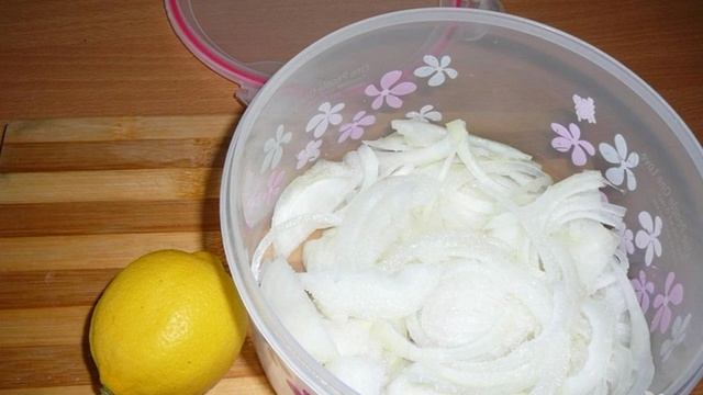 Лук маринованный