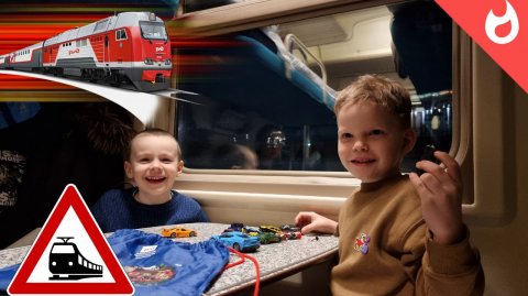 Поездка в поезде с друзьями в Москву / Двухэтажный поезд внутри