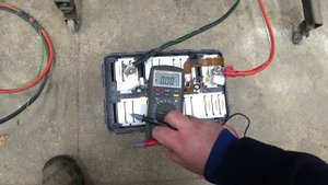 Стартерный LiFePO4  аккумулятор . "Японский магнитофон". Будущее НЕ с нами. Платить будем все...