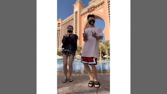 АРТУР БАБИЧ ВАМПИР??!? КАК РАЗВЛЕКАЮТСЯ НАШИ ТИКТОКЕРЫ смотреть онлайн