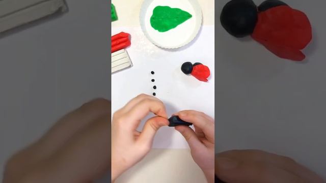 Идеи для детского творчества. Божья коровка. #new #diy #plastic #kids #божьякоровка #идея #лепка