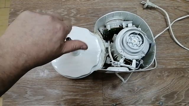 Ремонт техники Кудрово |Кухонный комбайн Philips не включается | РемБытТехника 77 смотреть онлайн