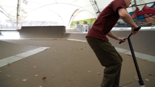 Тест-драйв самоката DS Park от Вадима Петракова + сюрприз в конце смотреть онлайн