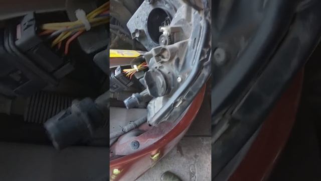 Чери Кимо Chery Kimo снятие фары и замена лампочки смотреть онлайн