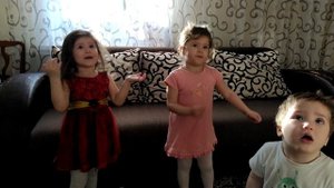 Колеса автобуса крутятся)))