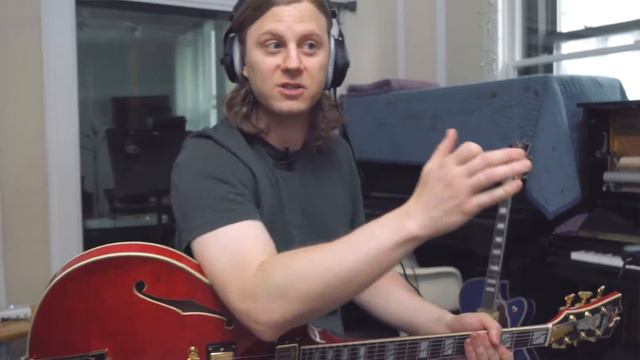 D'Angelico Guitars The Excel Bowery Demo смотреть онлайн