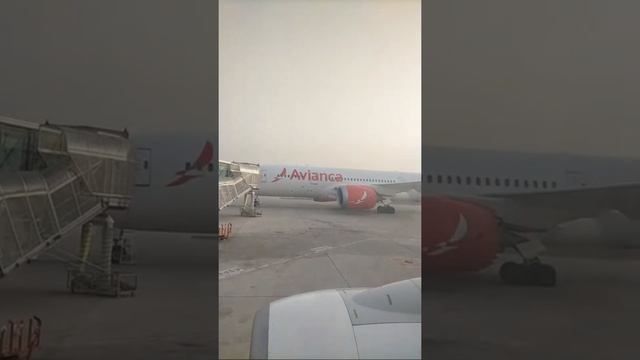 Aeropuerto De Madrid смотреть онлайн