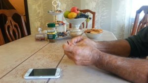 Как просто сделать подставку под телефон
