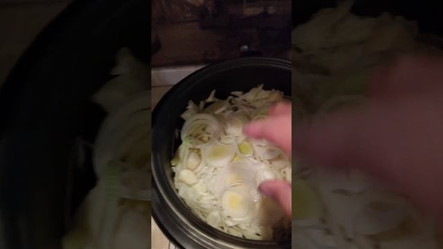 тушеная капуста в мультиварке смотреть онлайн