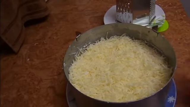 Крабовый салат с мидиями 1 смотреть онлайн