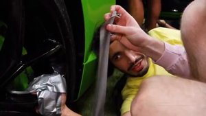 Кто последний уберёт Руку с Ламборджини заберёт её | Mr Beast на русском