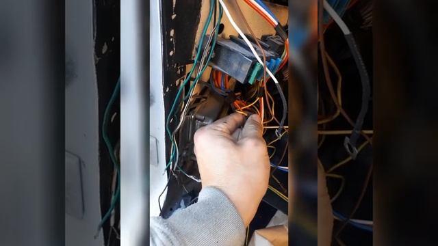 Подключение электрозеркал и стеклоподъемников на Ниву/ЭСП/установка/нива/ниваурбан/@slakovv3738 смотреть онлайн