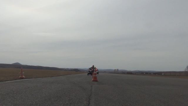 Мотовзвод готовится выйти на дороги города смотреть онлайн