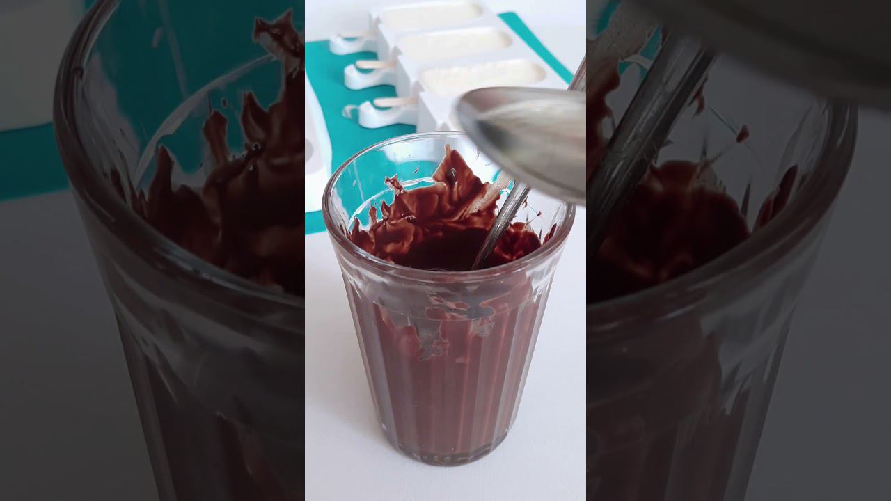 ДОМАШНЕЕ МОРОЖЕНОЕ из двух ингредиентов. Плюс глазурь по желанию. #хорошийвкус #рецепт #shortvideo смотреть онлайн