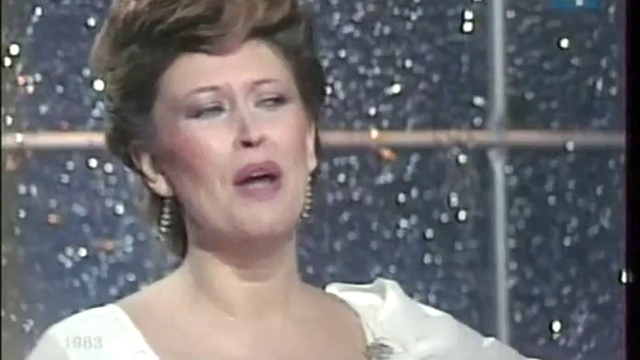 новогодний огонек 1983 года. новогодний огонек 1983 года. голубой огонек 1982-1983. ноябрьский 1983. новогодний голубой огонек 2022 июнь.