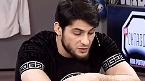 Анзор Ажиев про свою жену (слова Мухаммеда Али)