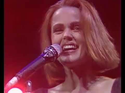 Belinda Carlisle - Nobody Owns Me (Live in Birmingham, 26.05.1990) смотреть онлайн