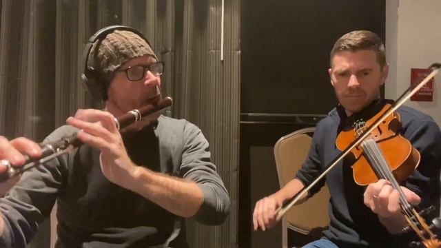 Colin Farrell’s Tune a Day 2022 Day 341 Reel - Naomi’s Blender Blunder смотреть онлайн