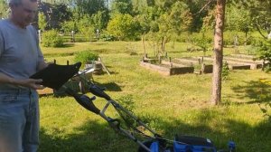 Первый опыт  работы на газонокосилке