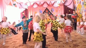 танец с балалайками