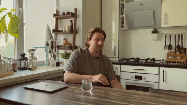 Что нравится МУЖЧИНАМ в женщинах? МУЖСКОЕ МНЕНИЕ про НАКАЧАННЫЕ ГУБЫ и женщин В ОВЕРСАЙЗЕ