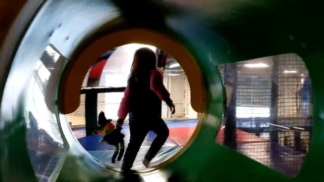 КРУТАЯ игровая комната для детей и Barbie BY/Big Adventure indoor playground Winnipeg смотреть онлайн