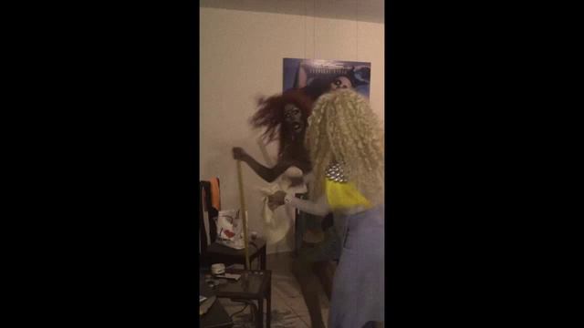 Kriss lahiony M. Martich & Tanya Divou '' SON '' Gia Perkins & Drag Klembert смотреть онлайн