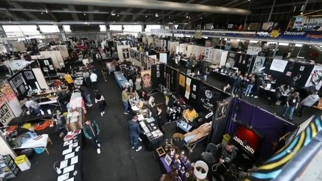 Pau : La 8ieme convention du tatouage avec Seth Gueko смотреть онлайн