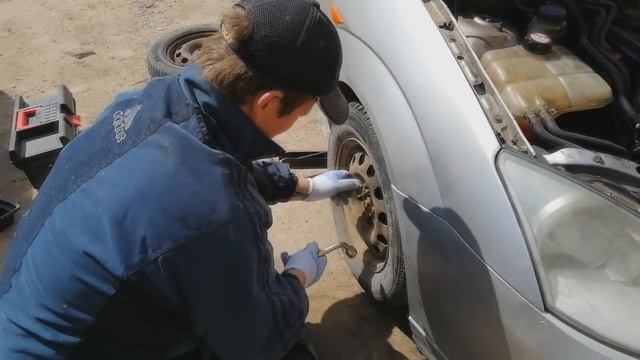 Замена колеса. Как быстро и просто снять и заменить колесо авто