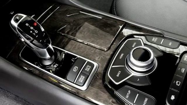 Kia Quoris 5.0 (NEW) 2015 - 2016 смотреть онлайн