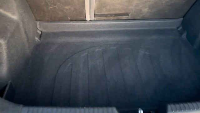 Hyundai i30 CRDi Active Walk Round Video