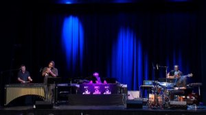 AI, ロボット  ● 人工知能と音楽　Robot Music Shimon Robotic Performs “Steady As She Goes