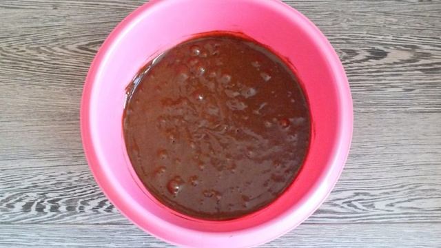 Шоколадный медовик со сметанным кремом