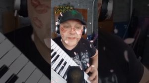 ПЕРВЫЕ ЦВЕТЫ А.Державин. КЛАСС ИСПОЛНЕНИЕ!!!(но это не точно)
