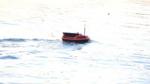 Кораблик для рыбалки с автопилотом Carp-R GPS
