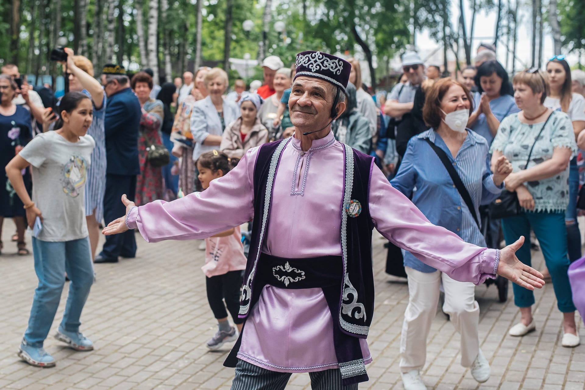 Весело и вкусно. В Пушкино отметили татарский праздник Сабантуй