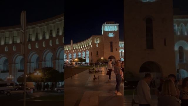 Центр Армении - площадь Республики ночью в Ереване ? Republic Square in Yerevan