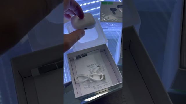 Новинка. Наушники Hoco. Дизайн AirPods 3 смотреть онлайн