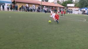 НЕОБЫЧНОЕ ПРЕДСТАВЛЕНИЕ ФУТБОЛЬНОЙ КОМАНДЫ