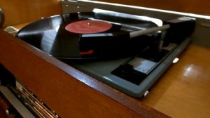 "Прописные истины"(А.Морозов-М.Рябинин) поет Ивица Шерфези (Югославия) ,ВИА"Загреб" на русск.яз.