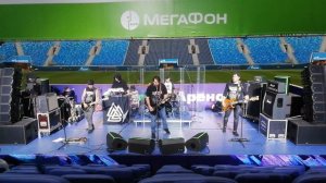 Поднимая знамя - Северный Флот на стадионе Санкт-Петербург