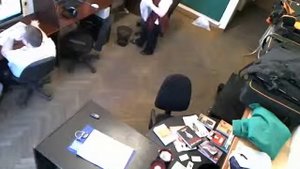 Менеджер по клинингу работает каждый день.