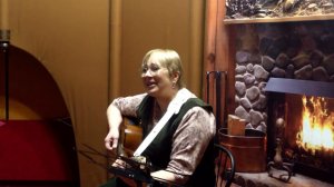 Зоя Иващенко "Земляника всюду, земляника" (В. Егоров). Бард-святки-2023 в Обнинске