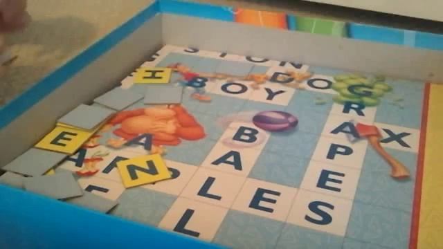 How to Play Scrabble Junior (Part 1 of 2) смотреть онлайн