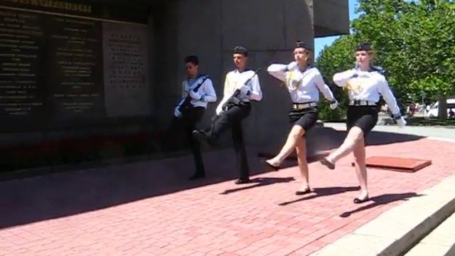 Севастополь вечный огонь, смена караула. смотреть онлайн