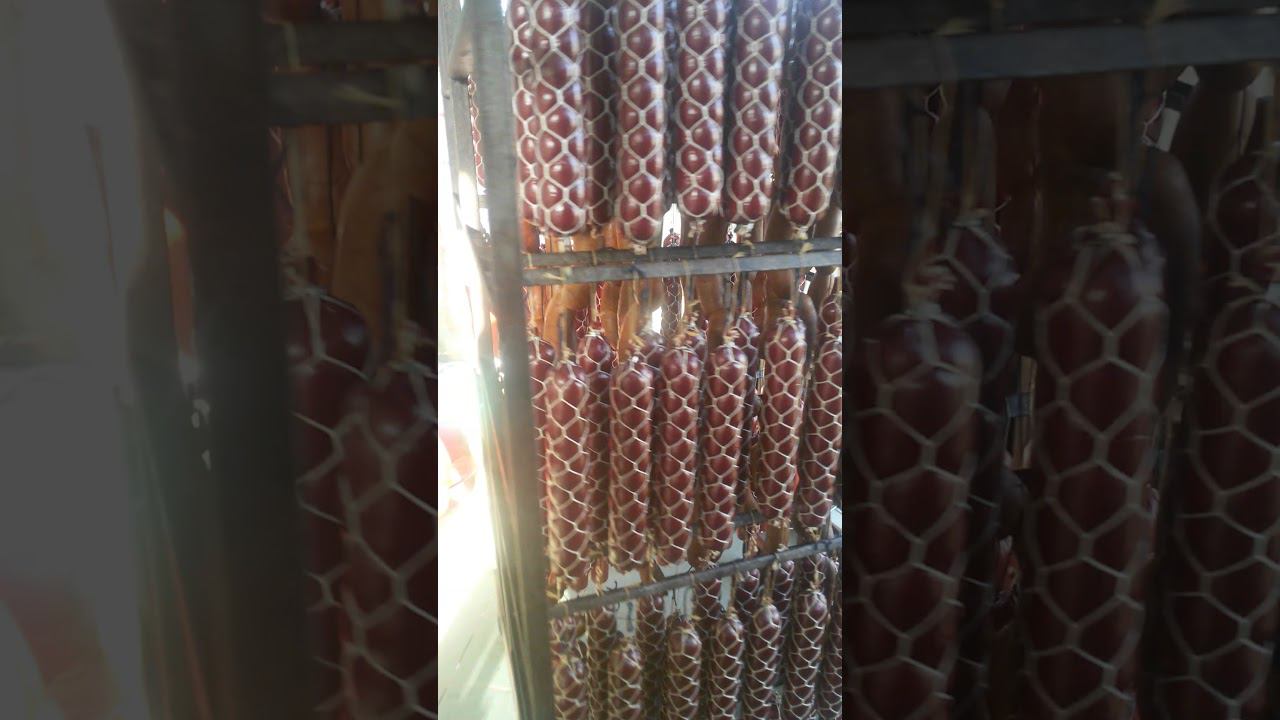 Колбасы в сетке. смотреть онлайн