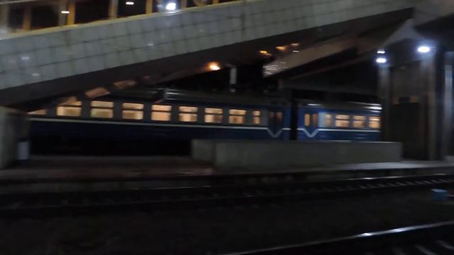Поезд Калининград-Москва. Минск. Перрон вокзала смотреть онлайн