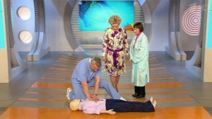 Утопление. Как не погибнуть на воде. Жить здорово! Фрагмент выпуска от 11.06.2015